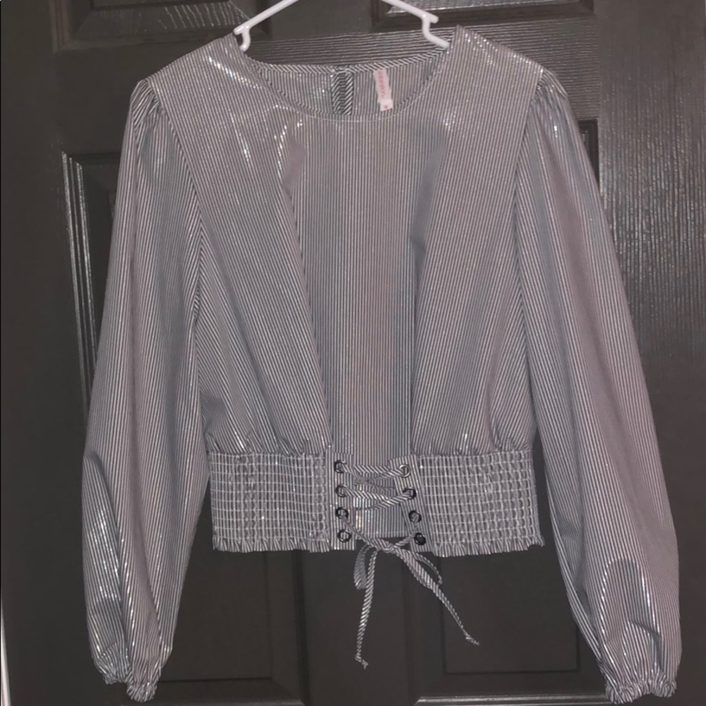 Xhilaration top!